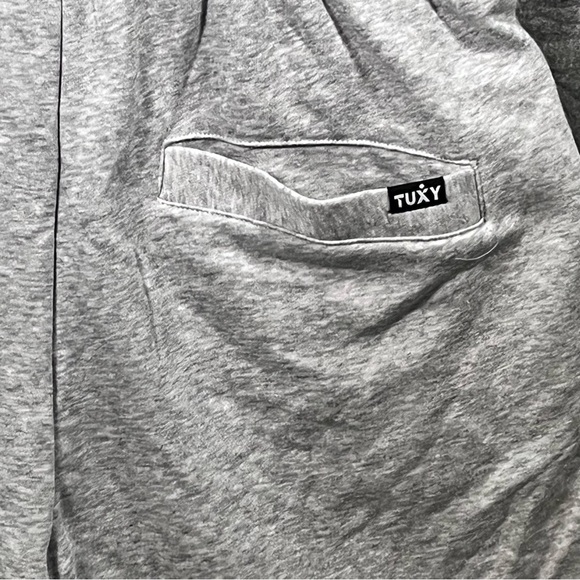 TUXY ‘The Summer Suit’ One-Piece Hooded Jumpsuit Shorts Gray Loungewear L NWT - Picture 7 of 12